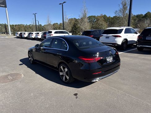 Used 2025 Mercedes-Benz C 300 Sedan image 5