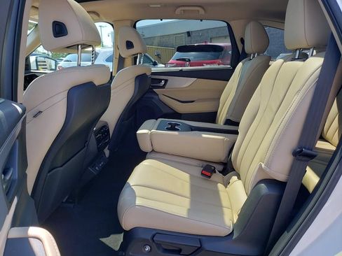 Used 2023 Acura MDX SH-AWD w/ Technology Package image 32