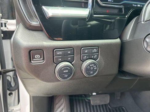 Used 2024 Chevrolet Silverado 1500 LTZ image 17