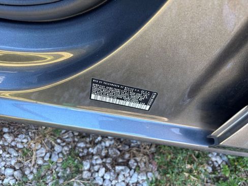 Used 2025 Volkswagen Jetta SE image 28