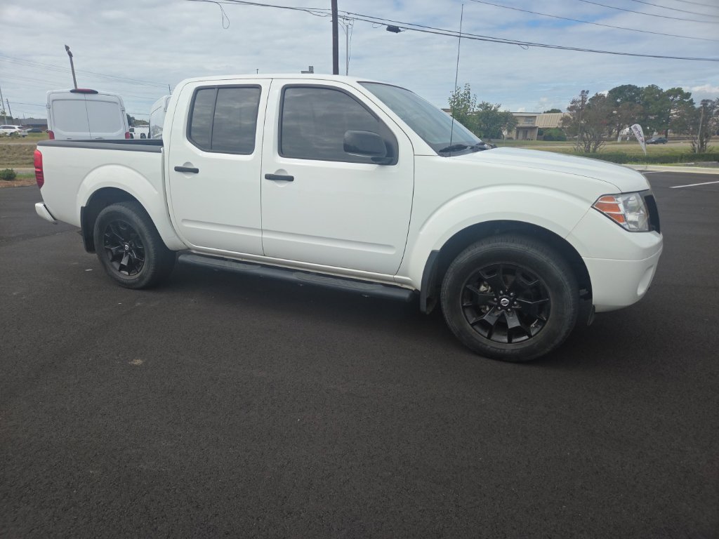 Used 2021 Nissan Frontier SV w/ Midnight Edition Floor Mats AWD/4WD image 26