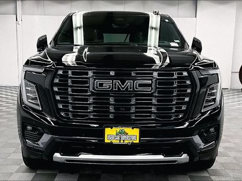 Used 2025 GMC Yukon XL Denali Ultimate AWD/4WD image 4