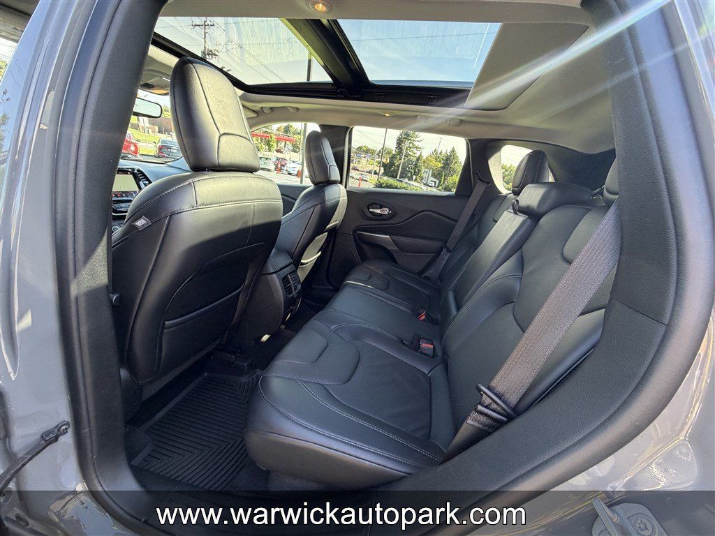 Used 2020 Jeep Cherokee Limited AWD/4WD image 15