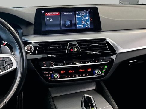 Used 2019 BMW 540i w/ M Sport Package RWD image 6