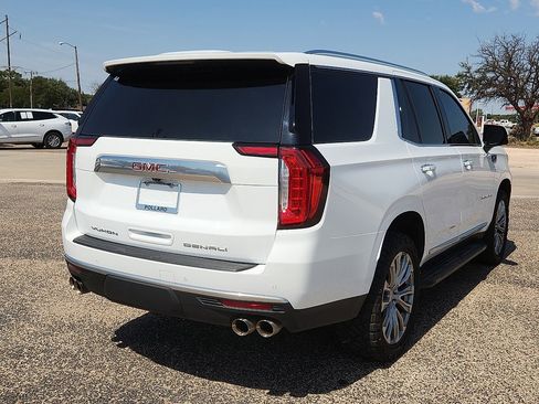 Used 2024 GMC Yukon Denali image 3
