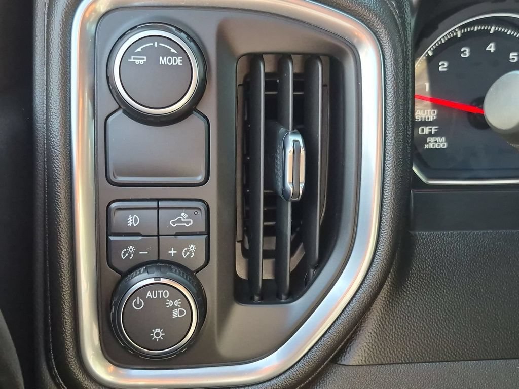Used 2020 Chevrolet Silverado 1500 RST w/ All-Star Edition RWD image 10