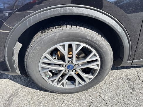 Used 2022 Ford Escape SEL w/ Technology Package image 10