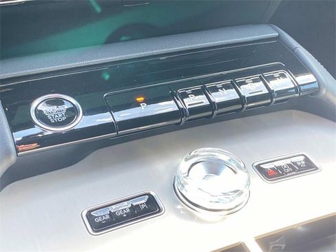 New 2026 Lincoln Navigator Reserve w/ Jet Appearance Package image 26