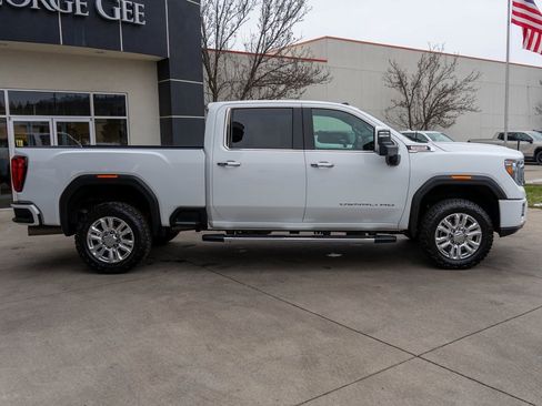 Used 2020 GMC Sierra 2500 Denali w/ Denali Ultimate Package image 8