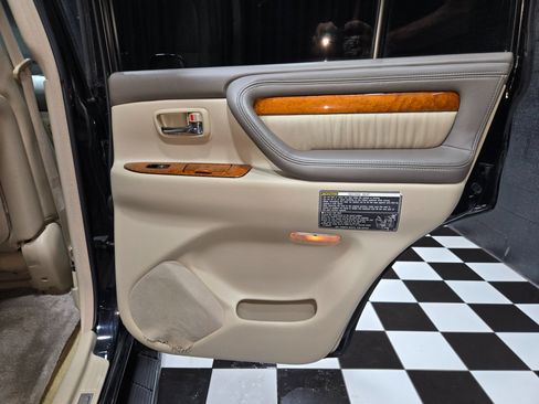 Used 2006 Lexus LX 470 4WD image 77