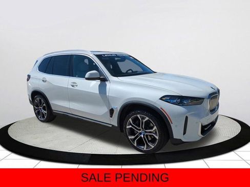 Used 2024 BMW X5 sDrive40i w/ Premium Package RWD image 1