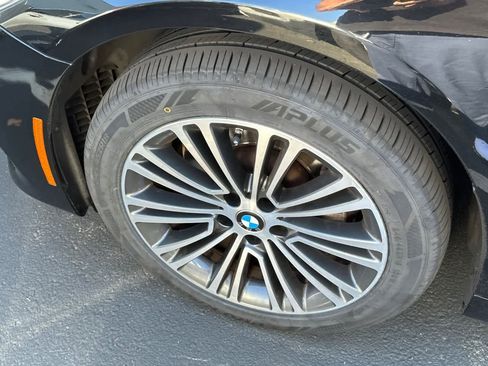 Used 2020 BMW 530i w/ Convenience Package RWD image 22