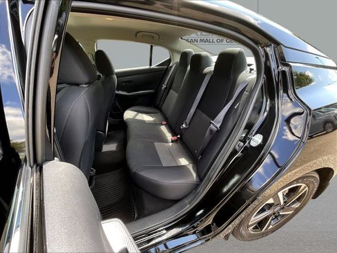 Certified 2024 Nissan Sentra SV FWD image 23