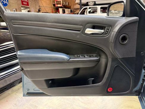 Used 2014 Chrysler 300 S w/ Luxury Group RWD image 26