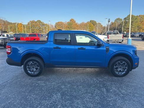 New 2025 Ford Maverick XLT w/ XLT Luxury Package image 9