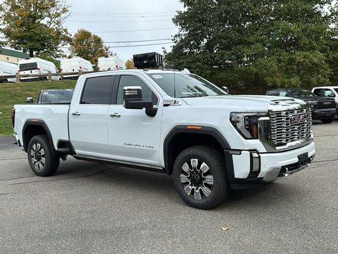 New 2026 GMC Sierra 2500 Denali w/ Denali Reserve Package image 2