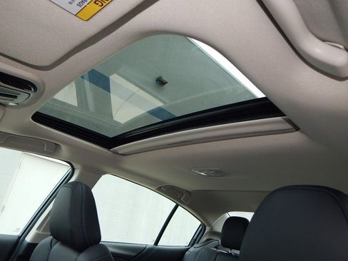 New 2025 Subaru Legacy Limited image 15