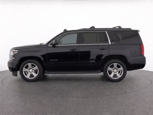 Used 2017 Chevrolet Tahoe LT w/ Luxury Package RWD image 3