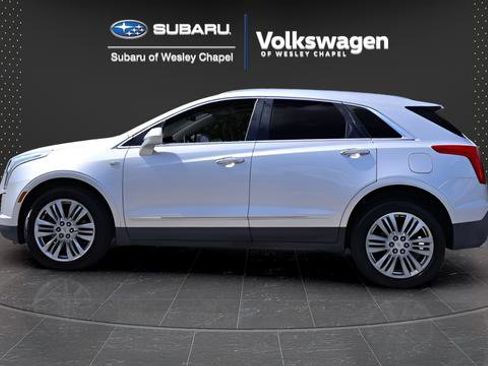Used 2018 Cadillac XT5 Premium Luxury FWD image 5