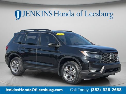 Used 2023 Honda Passport TrailSport image 1