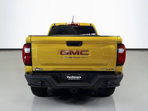 Used 2024 GMC Canyon AT4X w/ AT4X AEV Edition AWD/4WD image 9