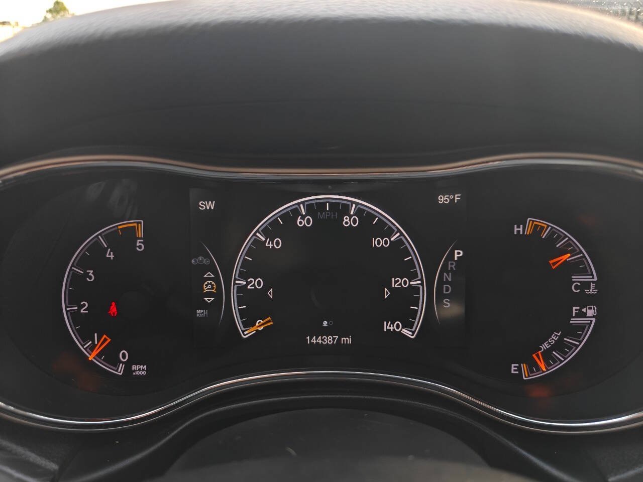 Used 2014 Jeep Grand Cherokee Limited w/ Luxury Group II AWD/4WD image 31