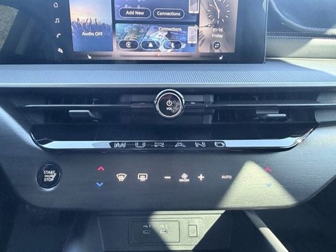 Certified 2025 Nissan Murano SV image 15