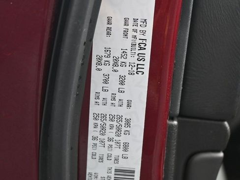 Used 2019 Jeep Grand Cherokee Overland image 19