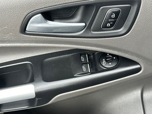 Used 2023 Ford Transit Connect XLT FWD image 15
