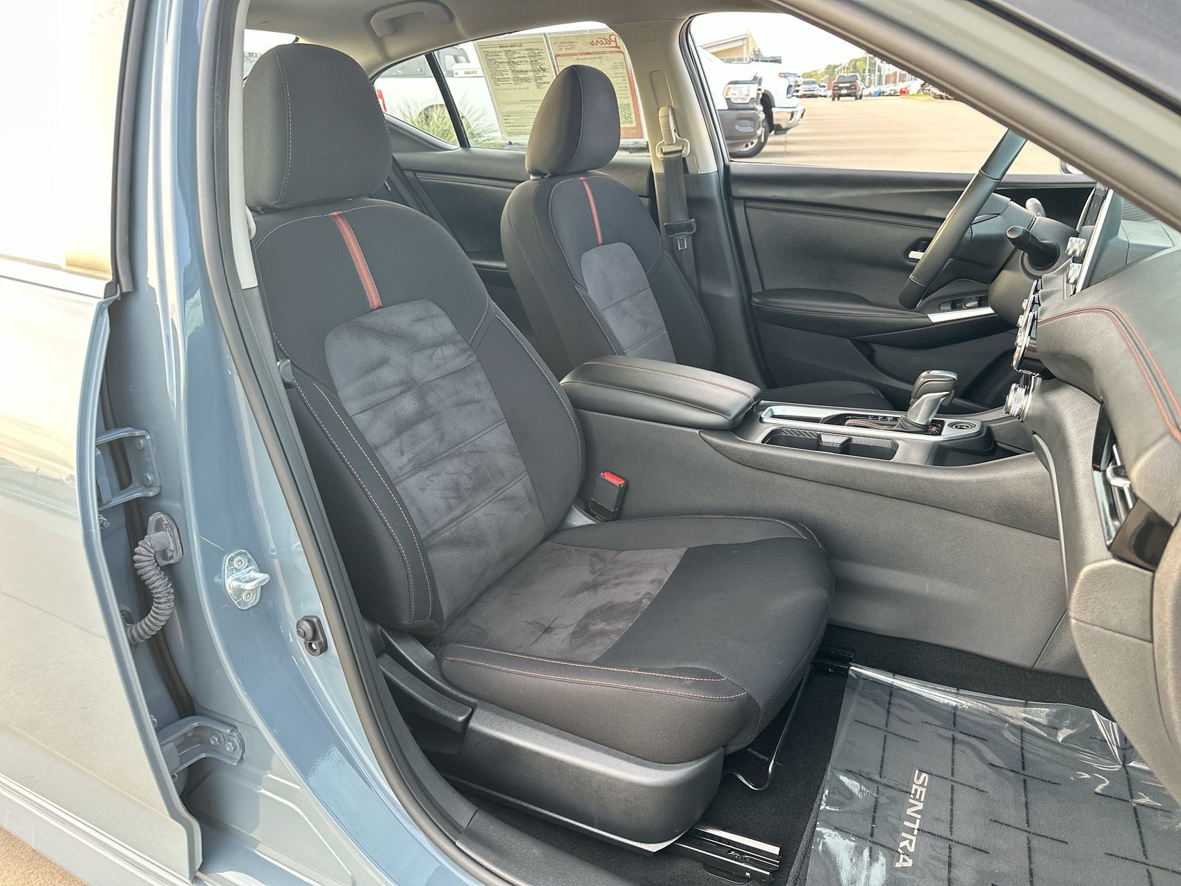 Used 2024 Nissan Sentra SR w/ Trunk Package FWD image 22