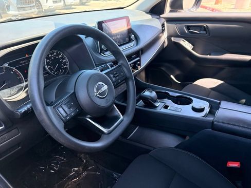 Used 2024 Nissan Rogue S AWD/4WD image 17