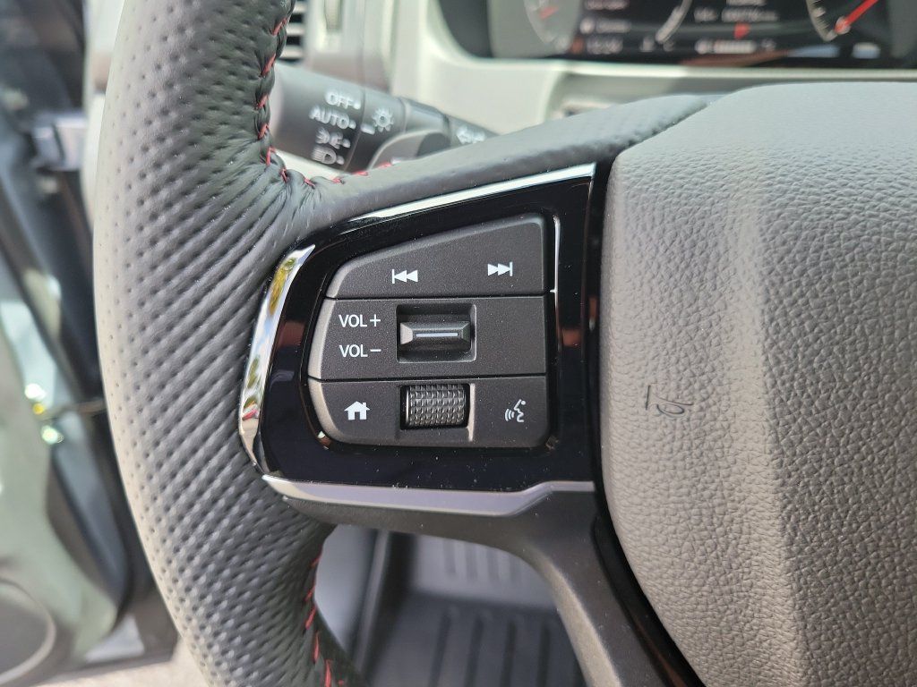 Certified 2026 Honda Ridgeline Black Edition image 25