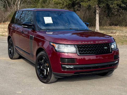 Used 2017 Land Rover Range Rover HSE image 1