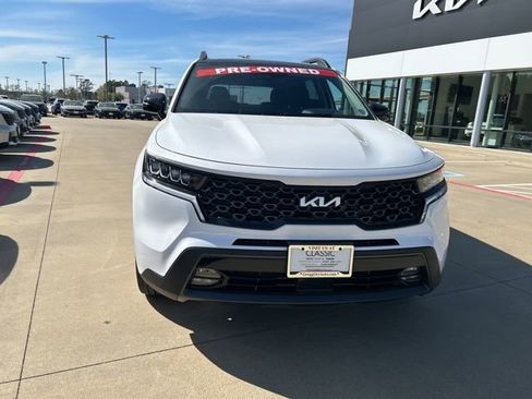 Used 2023 Kia Sorento X-Line EX image 2