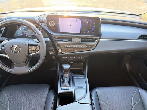 Used 2022 Lexus ES 350 Ultra Luxury image 19
