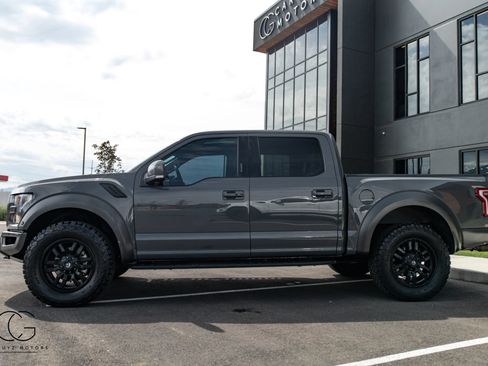 Used 2018 Ford F150 Raptor w/ Equipment Group 802A Luxury AWD/4WD image 9