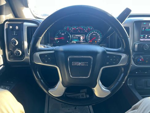 Used 2018 GMC Sierra 2500 SLE w/ SLE Preferred Package image 31