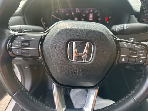 Used 2023 Honda Accord Touring image 7