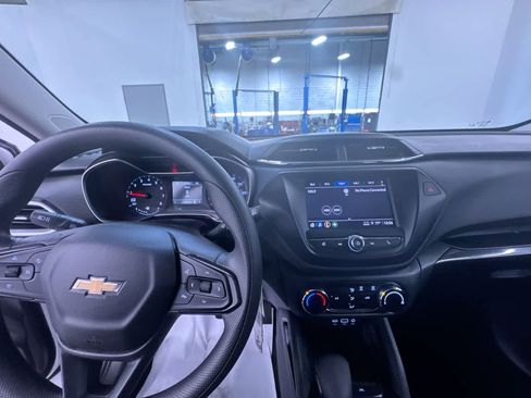 Used 2022 Chevrolet TrailBlazer LS image 23