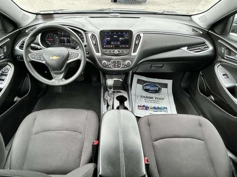 Used 2023 Chevrolet Malibu LT FWD image 9