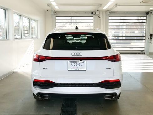 New 2025 Audi Q5 Prestige image 5