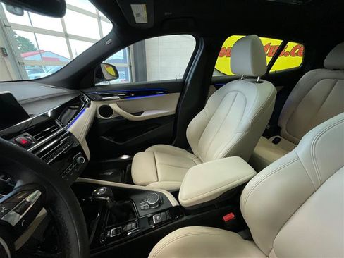 Used 2018 BMW X2 xDrive28i w/ M SportX Package AWD/4WD image 12