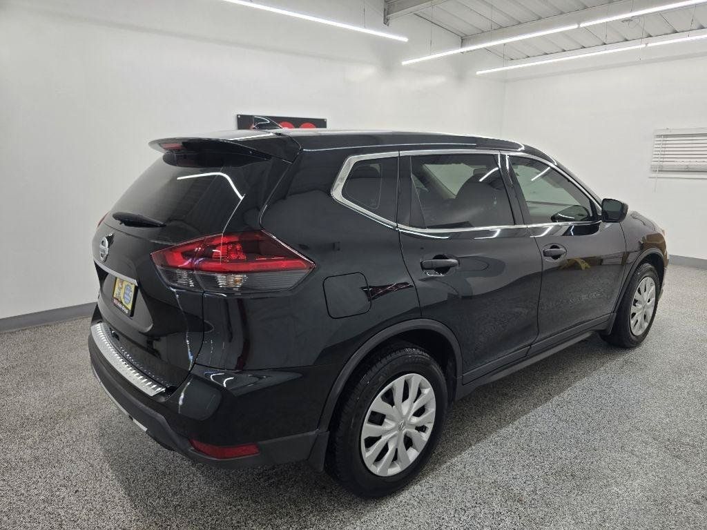 Used 2020 Nissan Rogue S FWD image 6