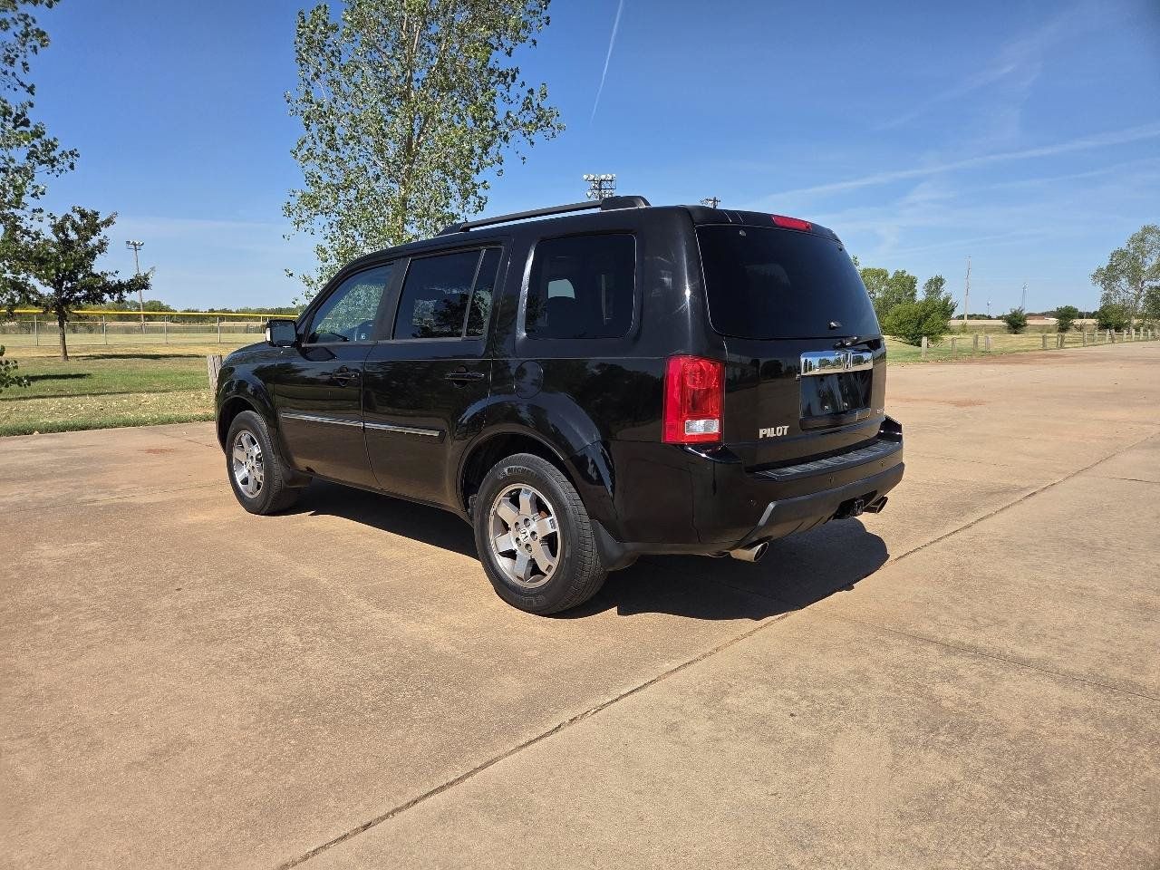 Used 2011 Honda Pilot Touring image 6