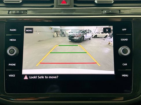Used 2019 Volkswagen Tiguan SE FWD image 8