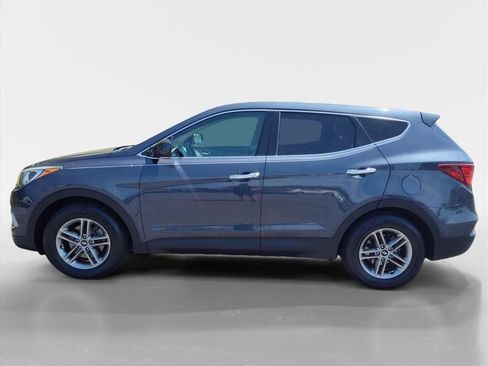 Used 2018 Hyundai Santa Fe Sport AWD/4WD image 2