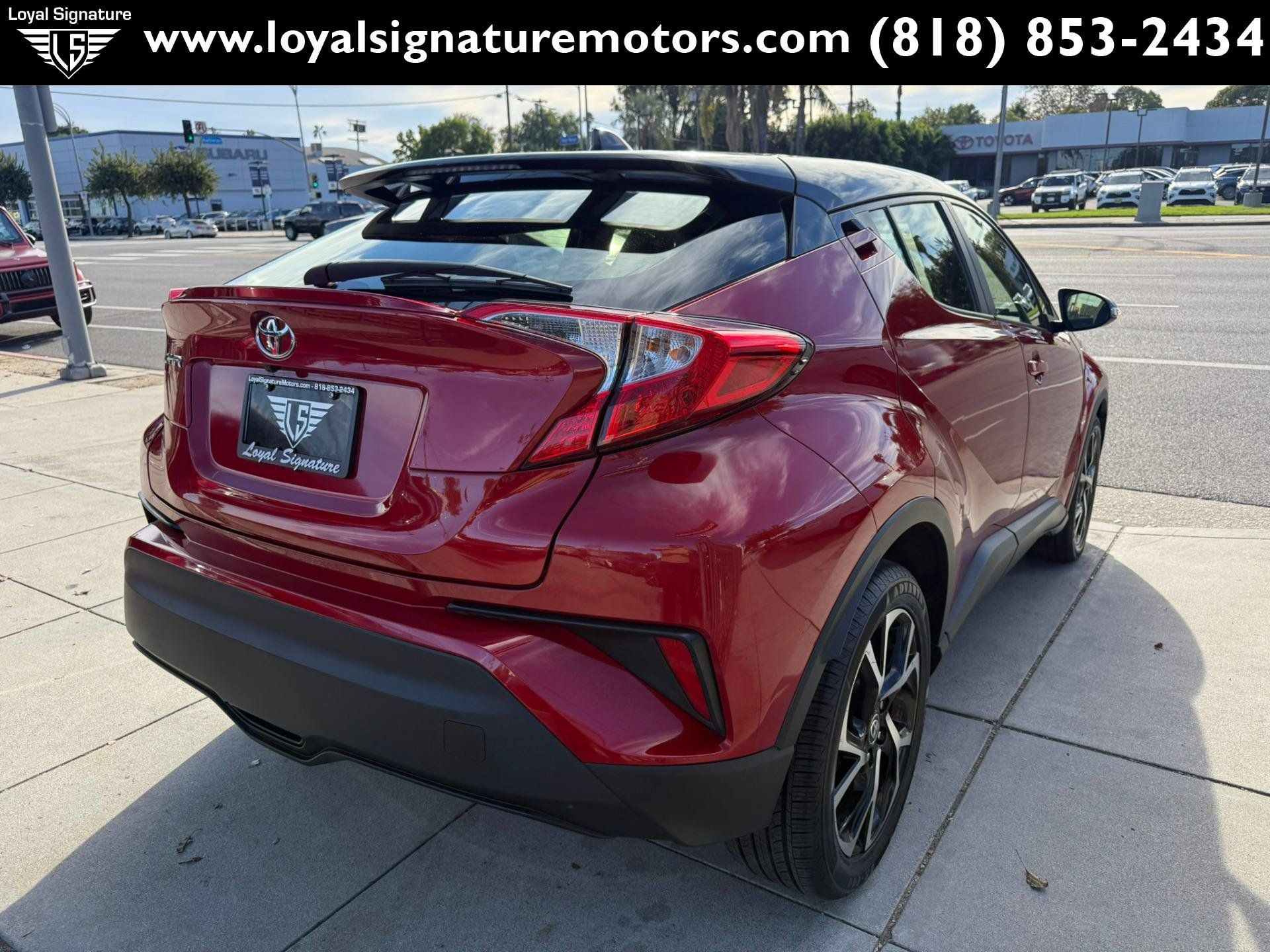 Used 2020 Toyota C-HR XLE FWD image 7
