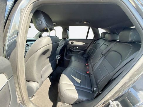 Used 2021 Mercedes-Benz GLC 300 4MATIC image 25