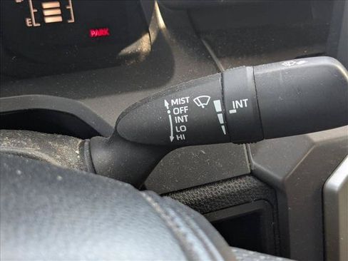Used 2024 Toyota Tacoma SR5 AWD/4WD image 9
