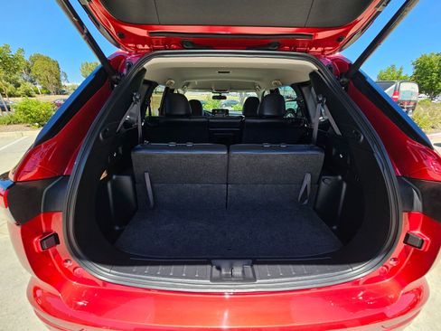 Used 2024 Mitsubishi Outlander SE image 30